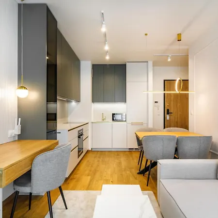 Apartament Plac Unii Centrum - Comfy Gdynia